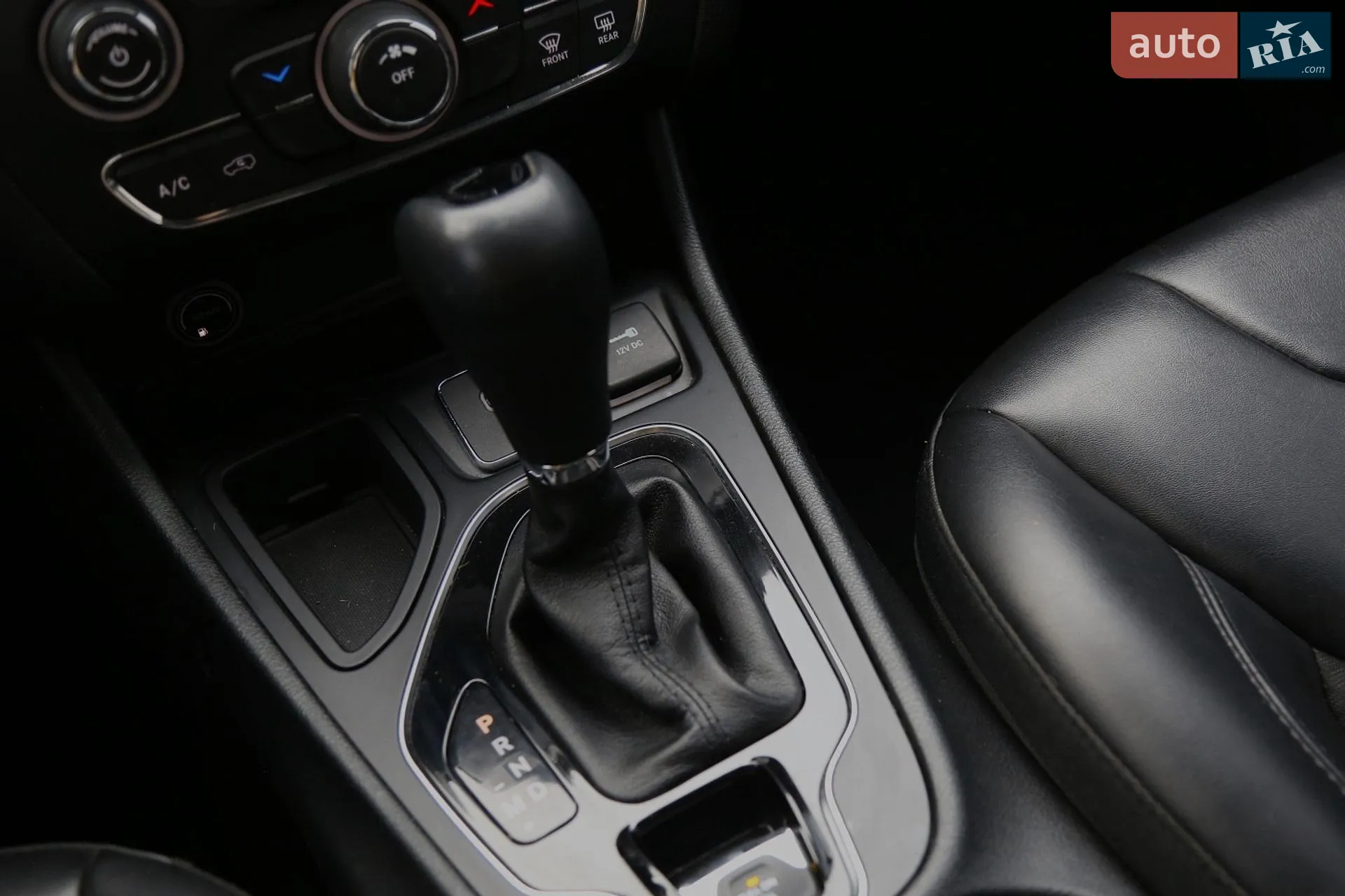 2019 Jeep Cherokee - мініатюра 18