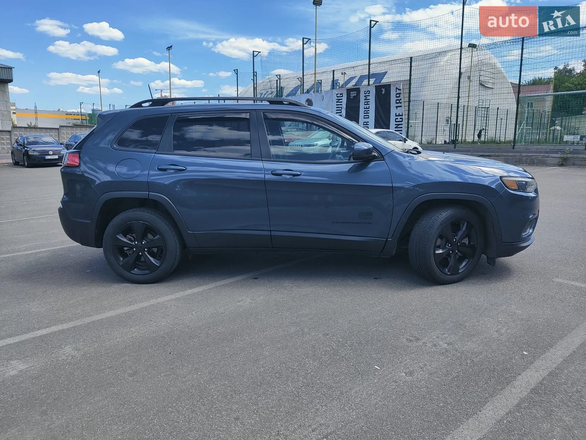 2021 Jeep Cherokee - мініатюра 3