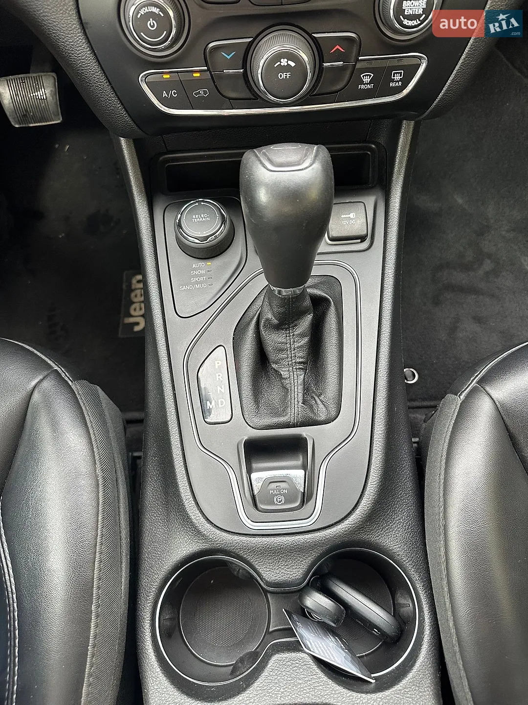 2018 Jeep Cherokee - мініатюра 15