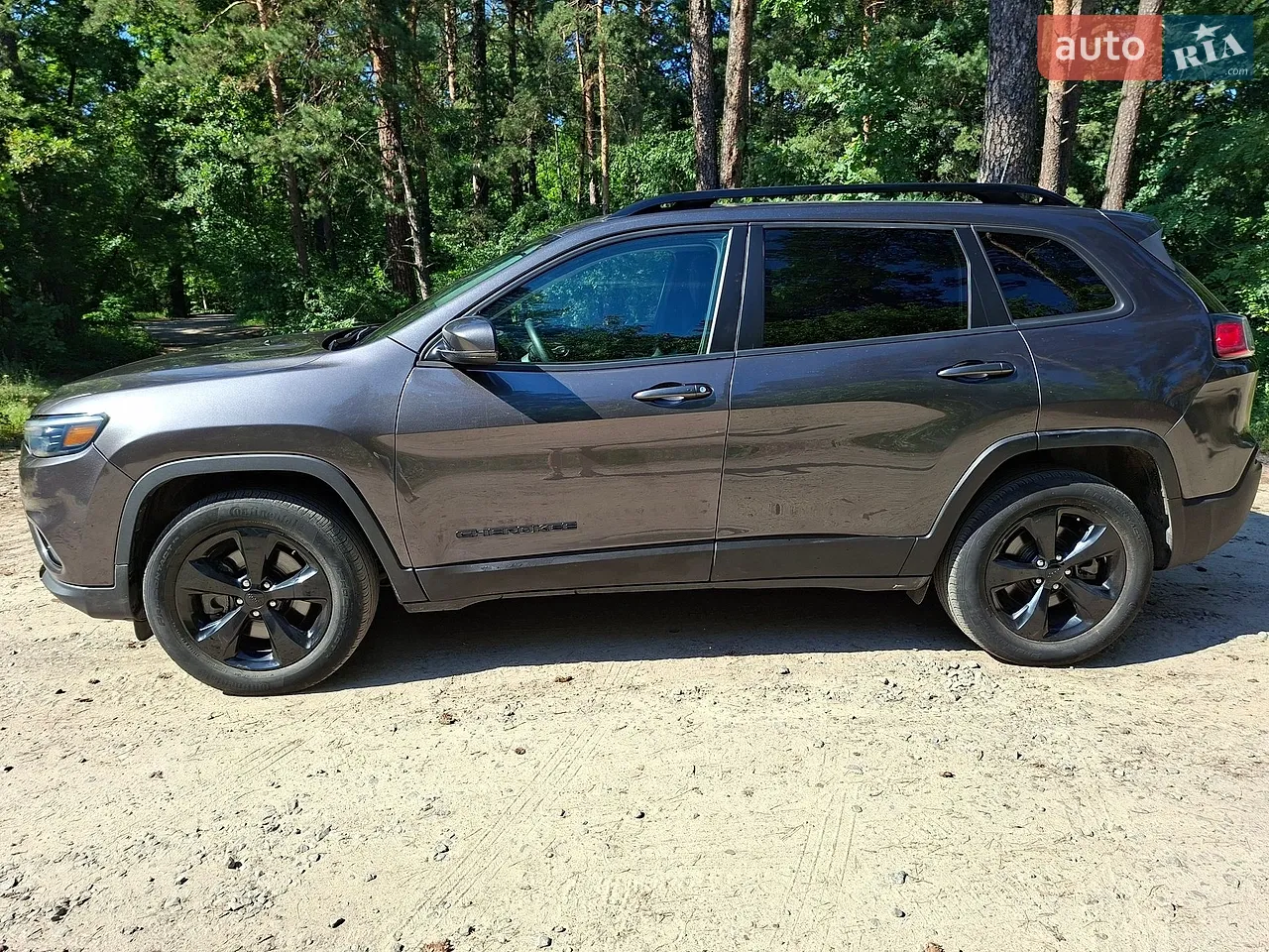 2020 Jeep Cherokee - мініатюра 19