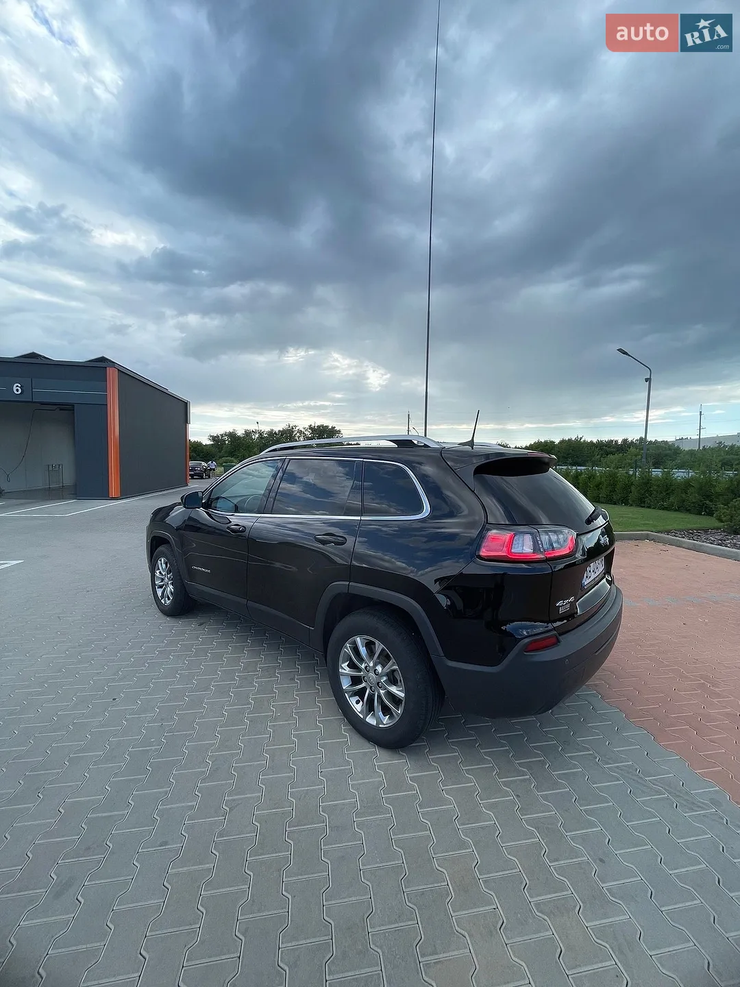 2018 Jeep Cherokee - мініатюра 12