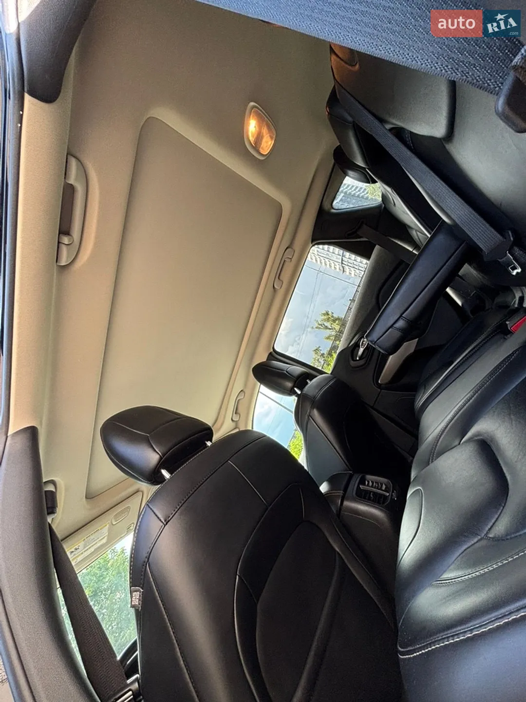 2016 Jeep Cherokee - мініатюра 24