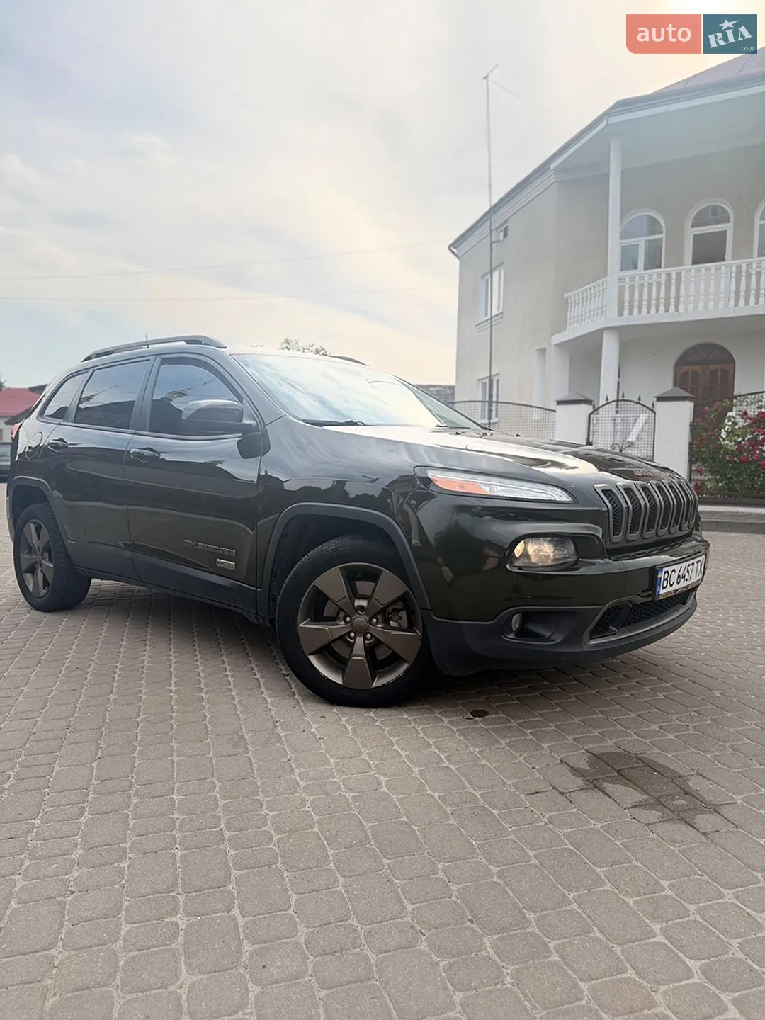2016 Jeep Cherokee - мініатюра 2