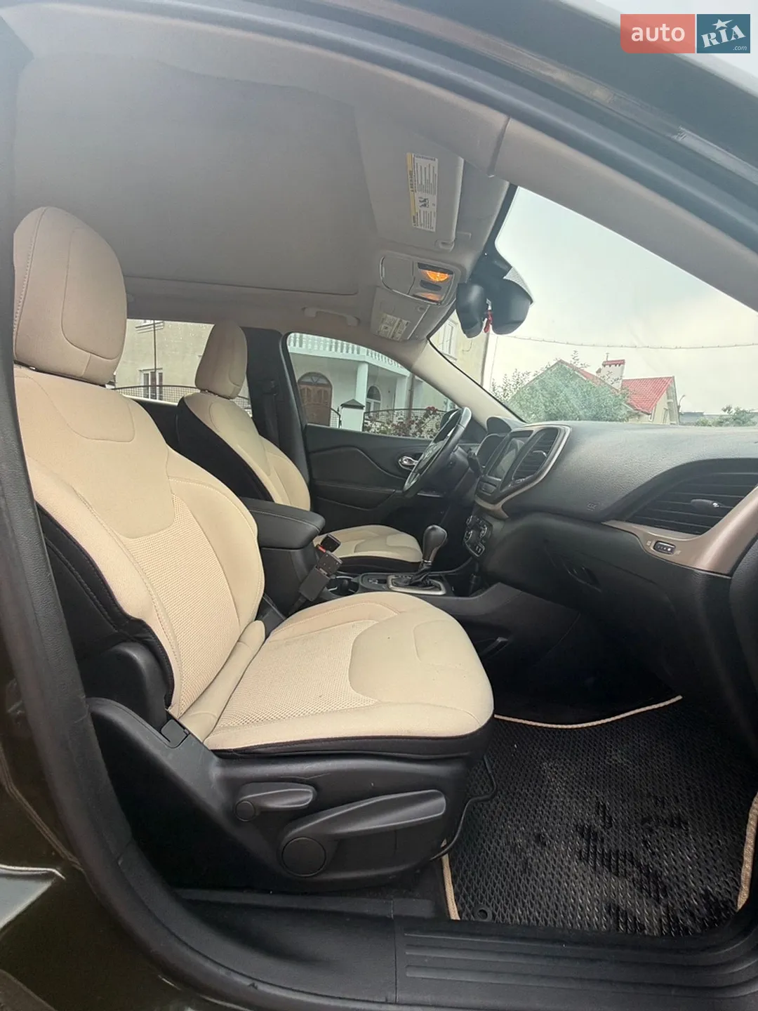 2016 Jeep Cherokee - мініатюра 13