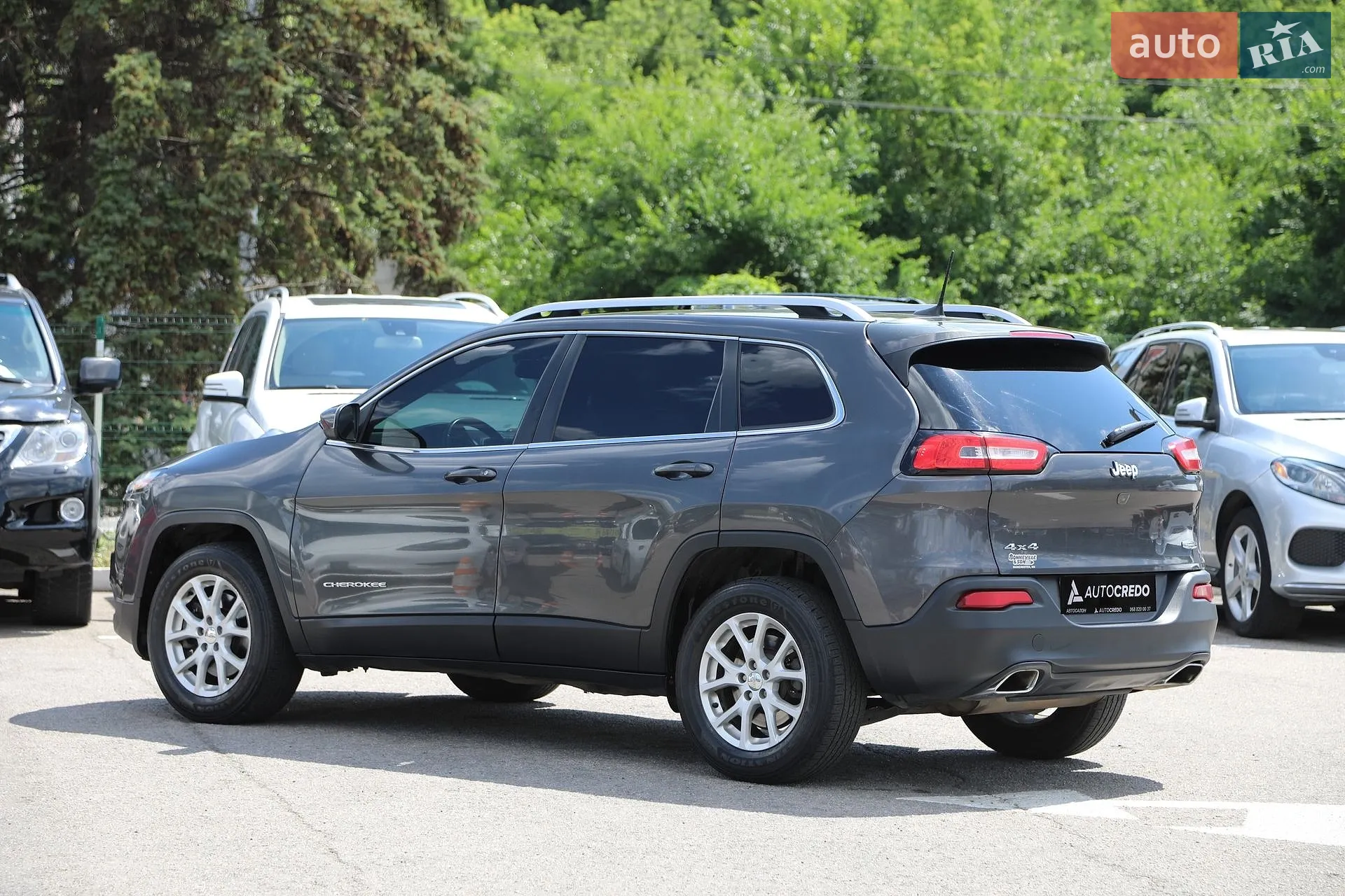 2016 Jeep Cherokee - мініатюра 9