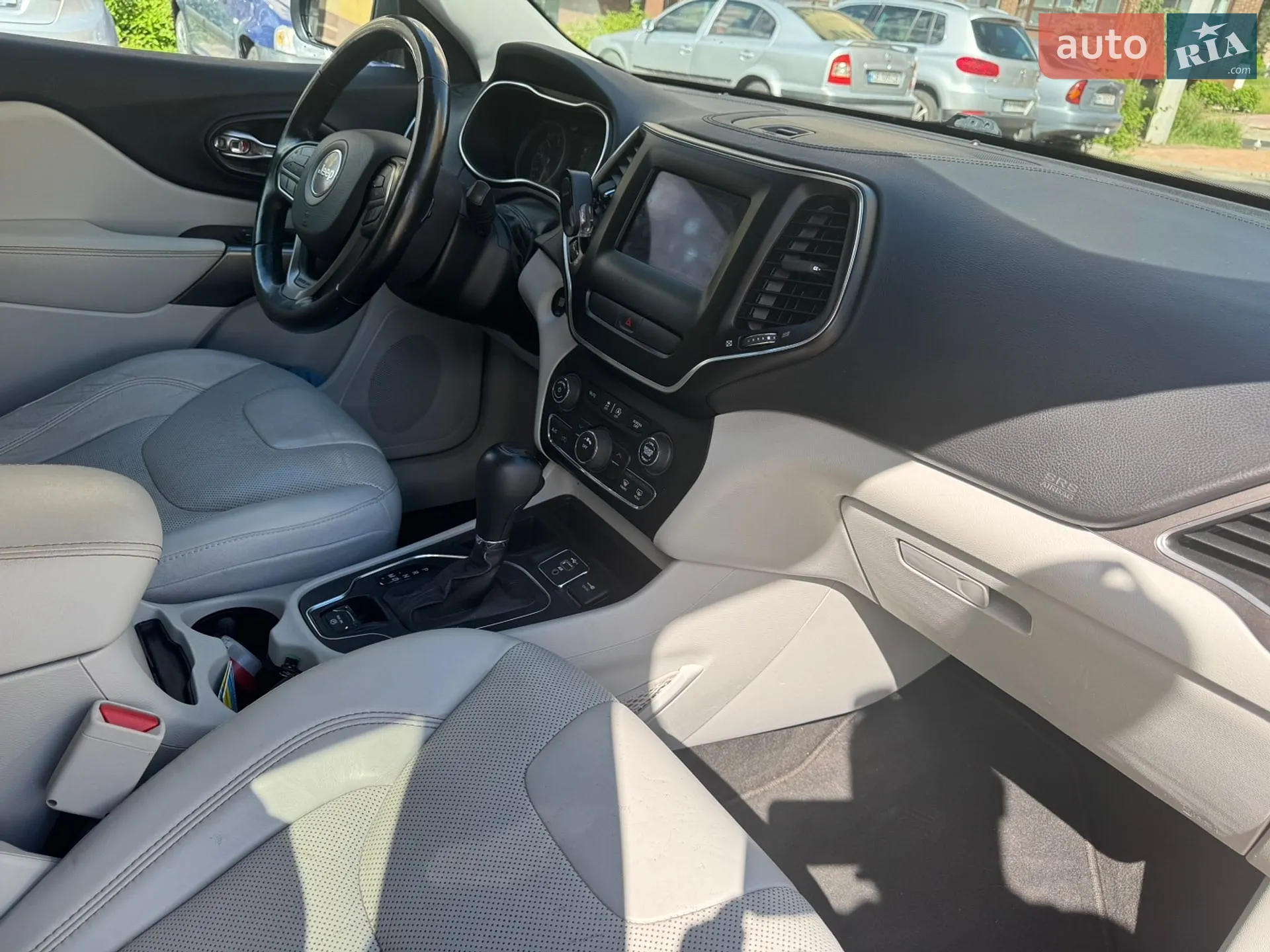 2021 Jeep Cherokee - мініатюра 25