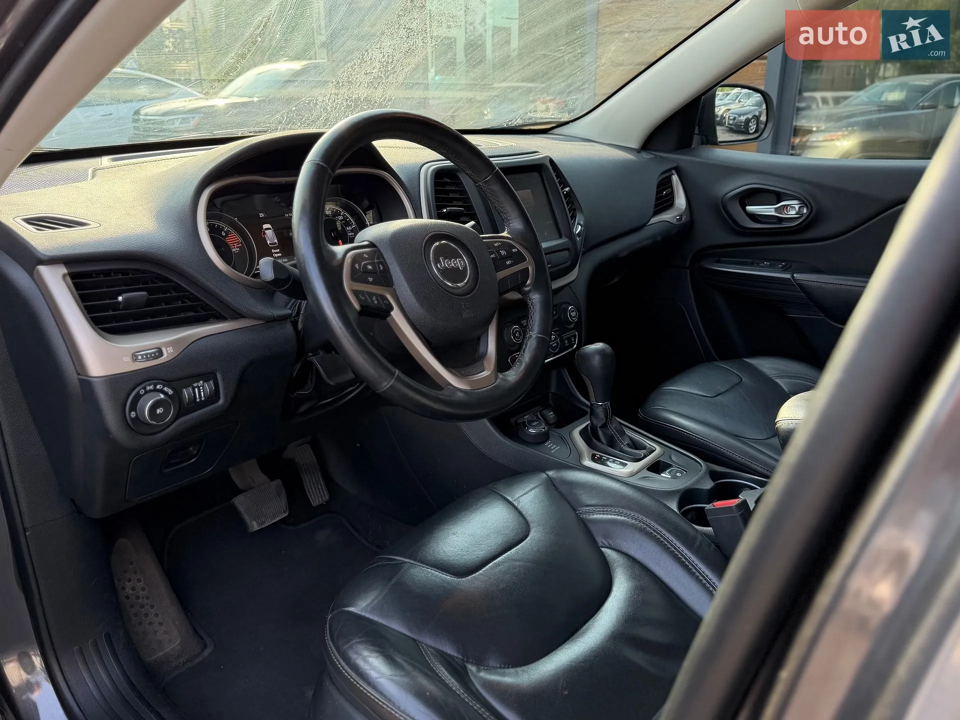 2016 Jeep Cherokee - мініатюра 27