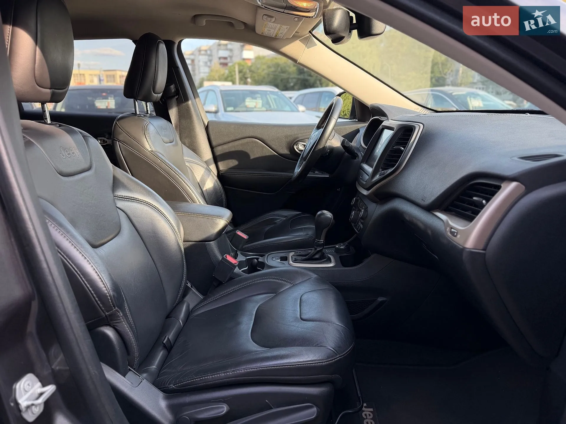 2016 Jeep Cherokee - мініатюра 29