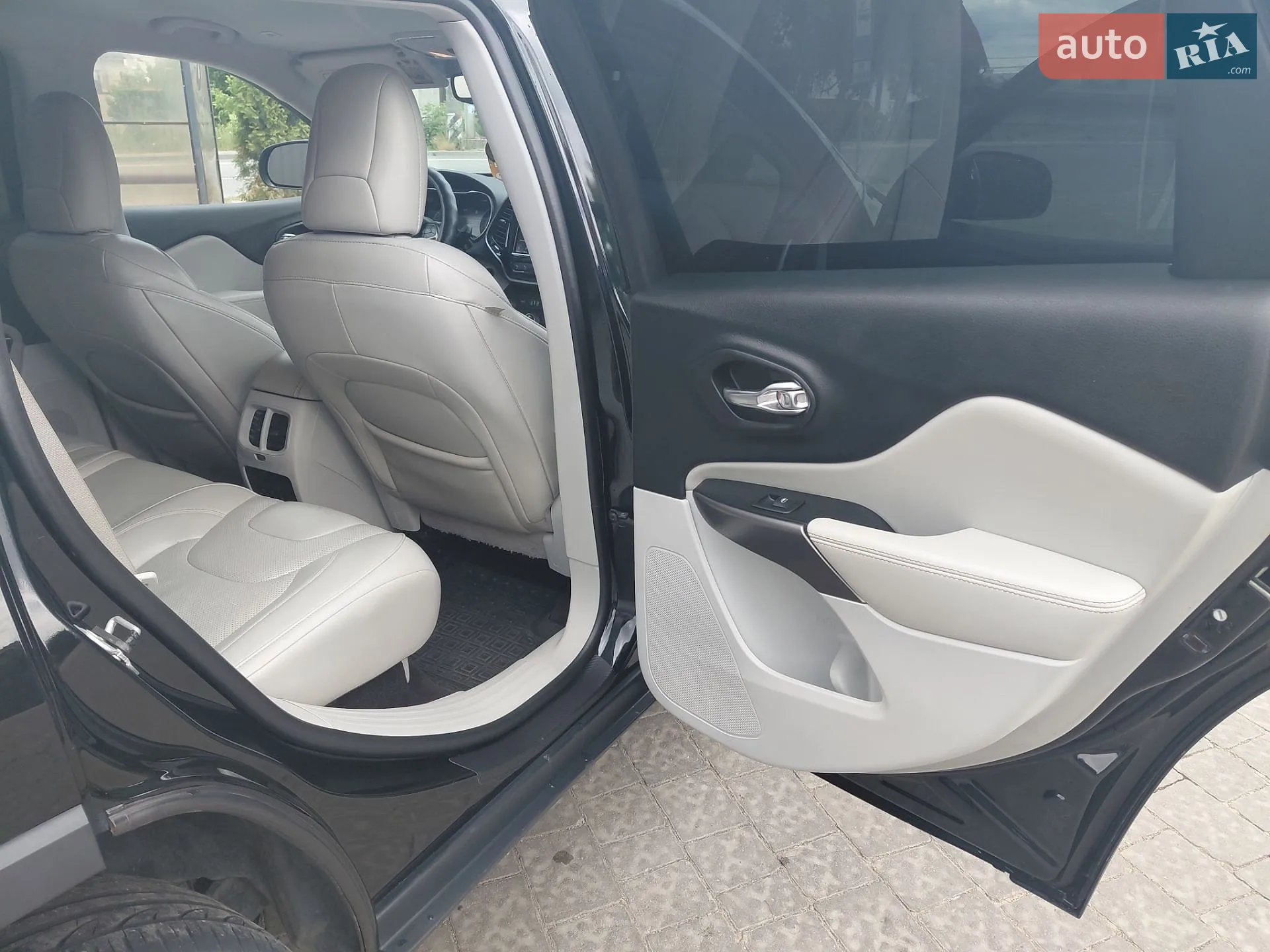 2018 Jeep Cherokee - мініатюра 7