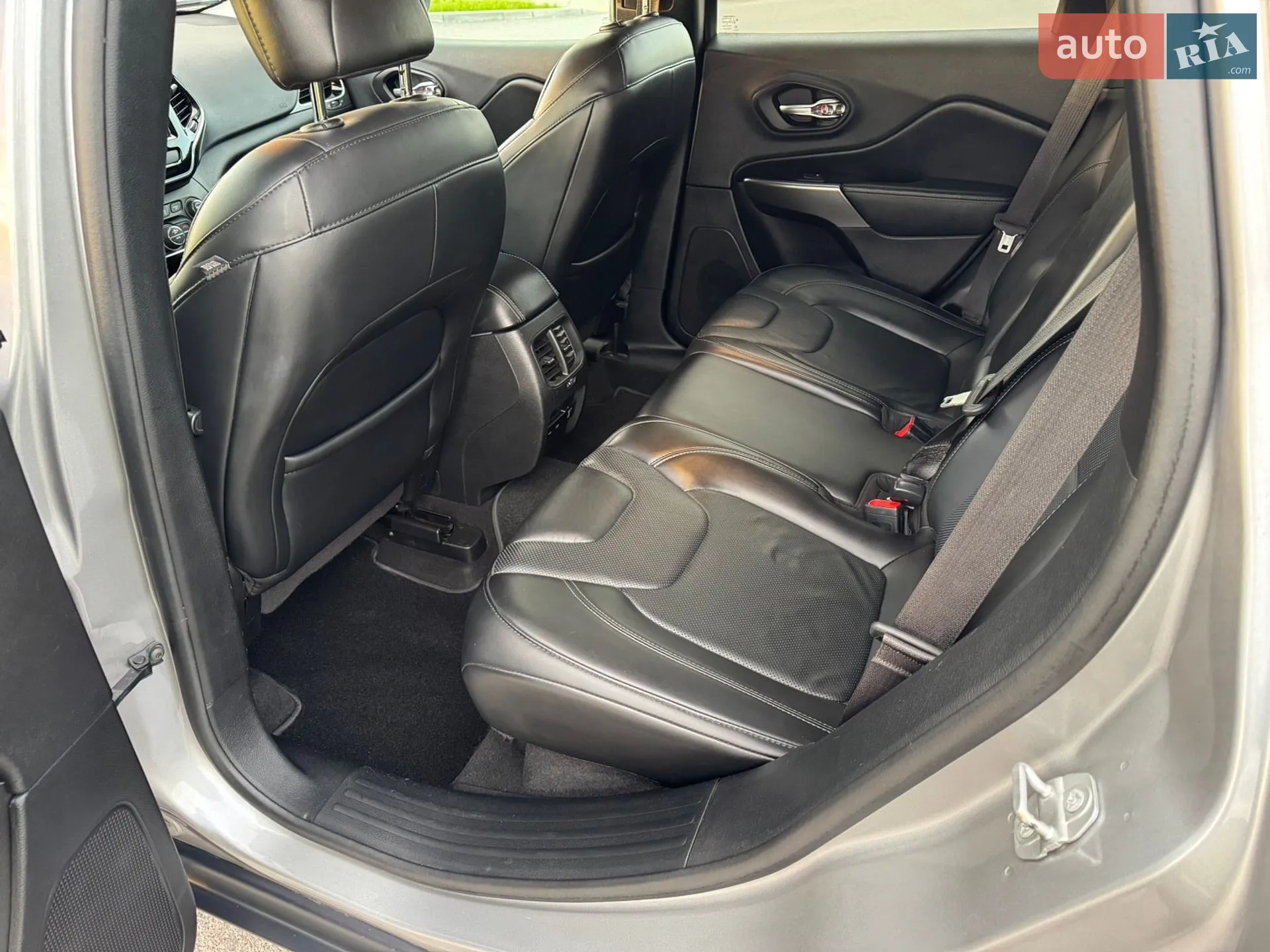 2019 Jeep Cherokee - мініатюра 51