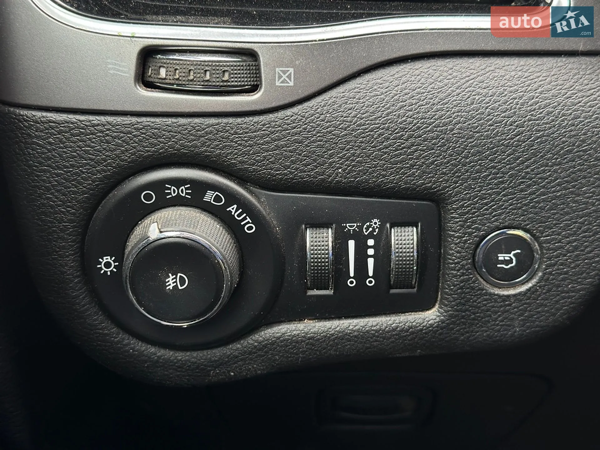 2018 Jeep Cherokee - мініатюра 10
