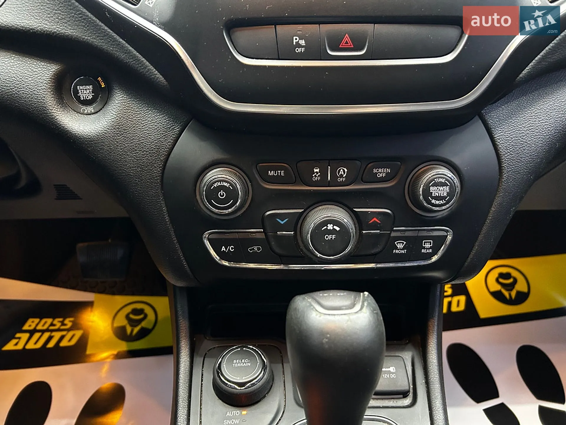 2020 Jeep Cherokee - мініатюра 23