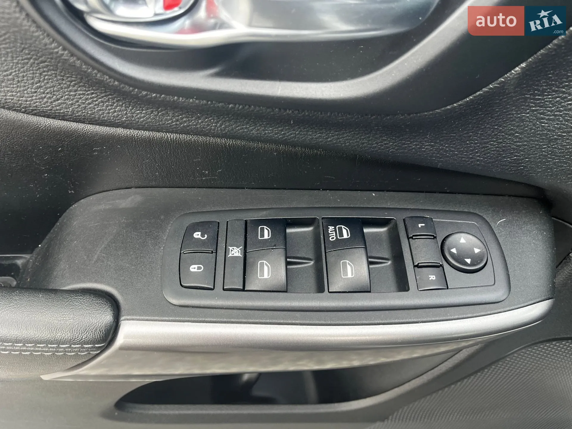 2018 Jeep Cherokee - мініатюра 20