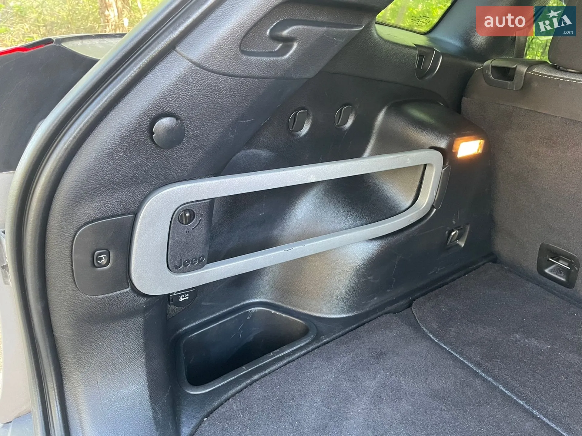 2013 Jeep Cherokee - мініатюра 38