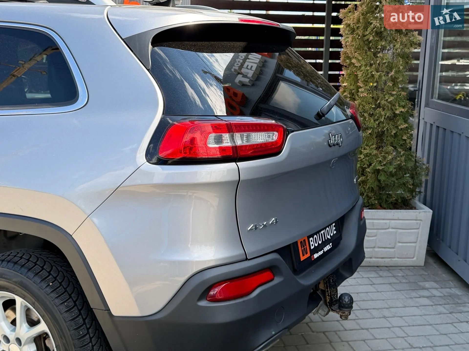 2016 Jeep Cherokee - мініатюра 4