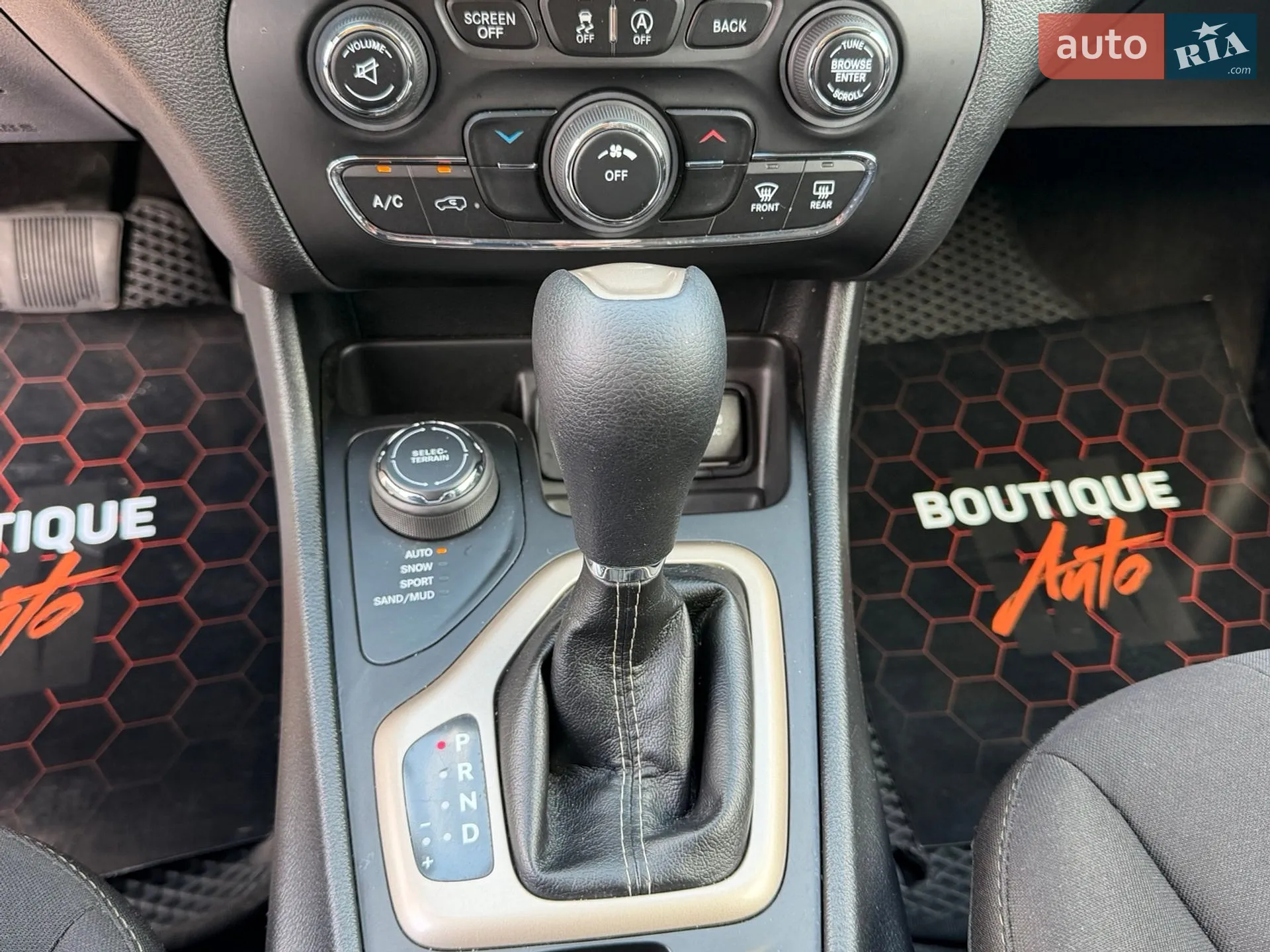 2016 Jeep Cherokee - мініатюра 19