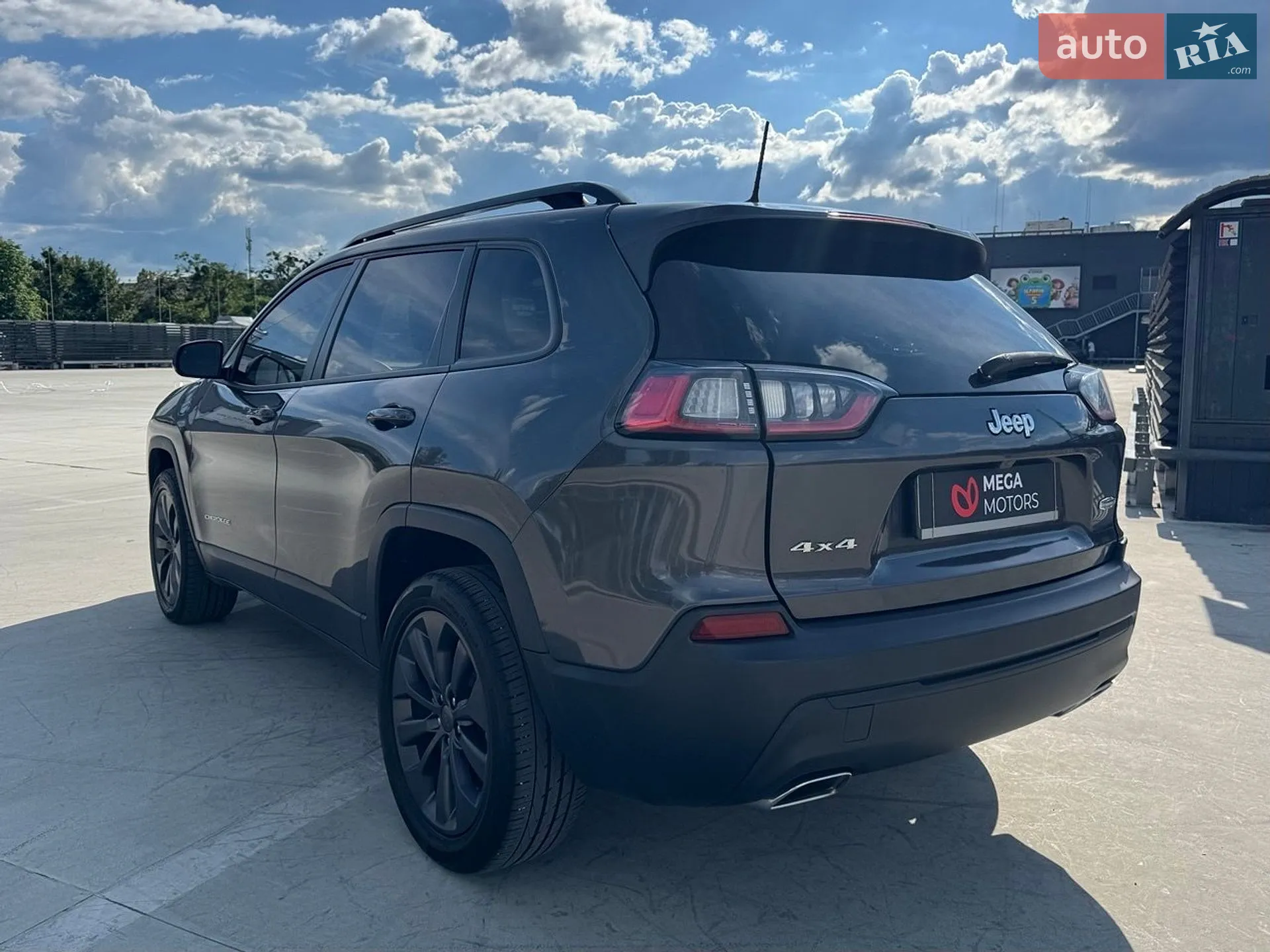 2022 Jeep Cherokee - мініатюра 6