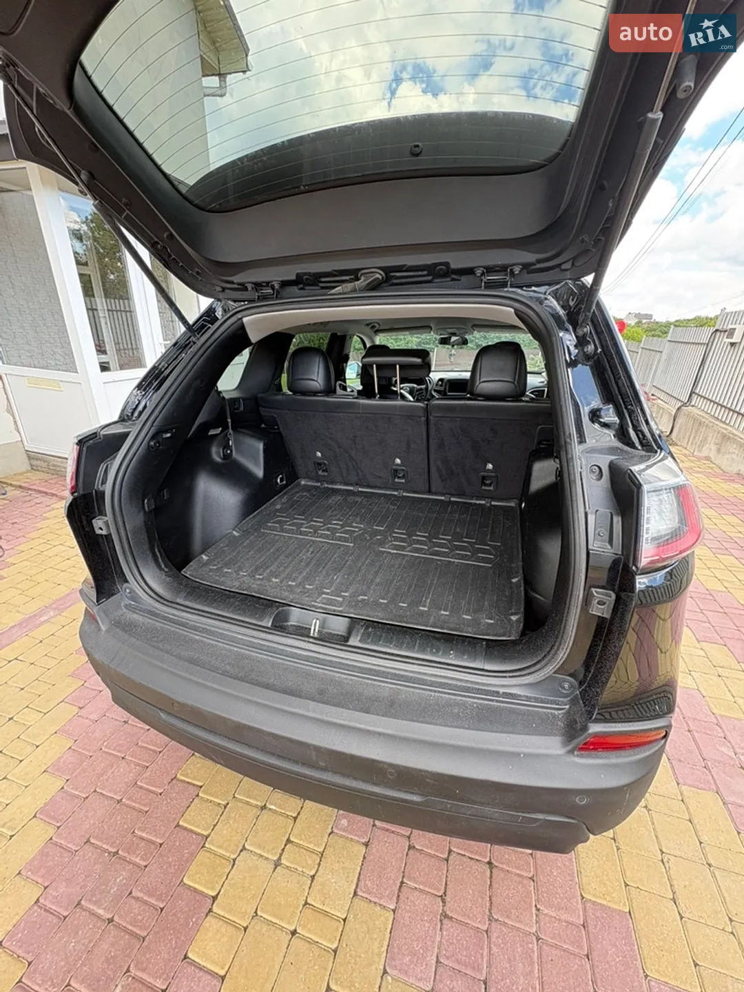 2018 Jeep Cherokee - мініатюра 4
