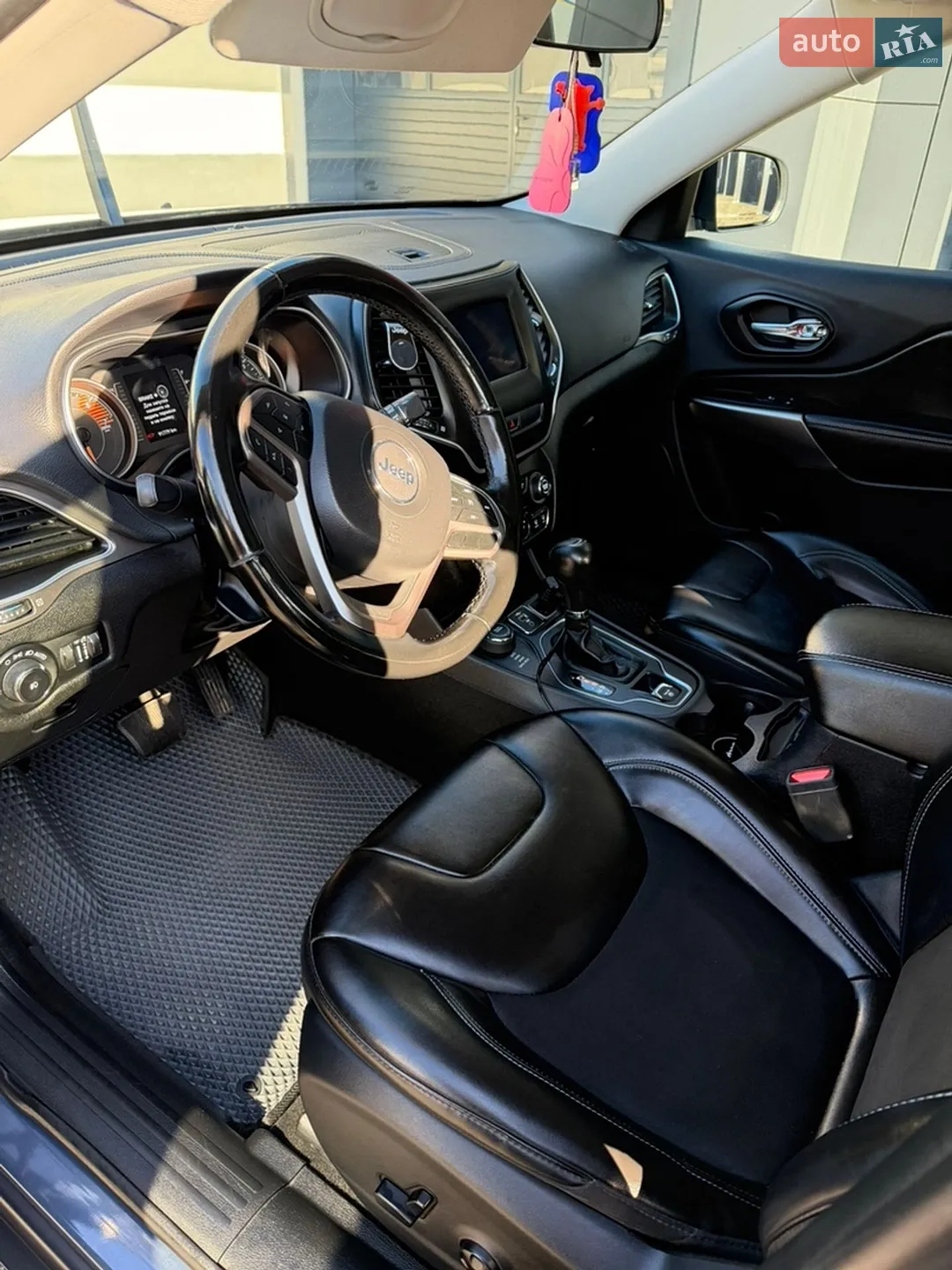 2019 Jeep Cherokee - мініатюра 22