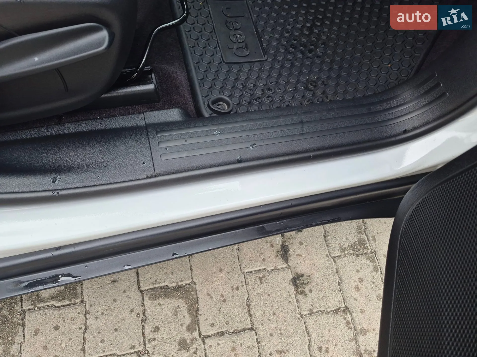2015 Jeep Cherokee - мініатюра 41