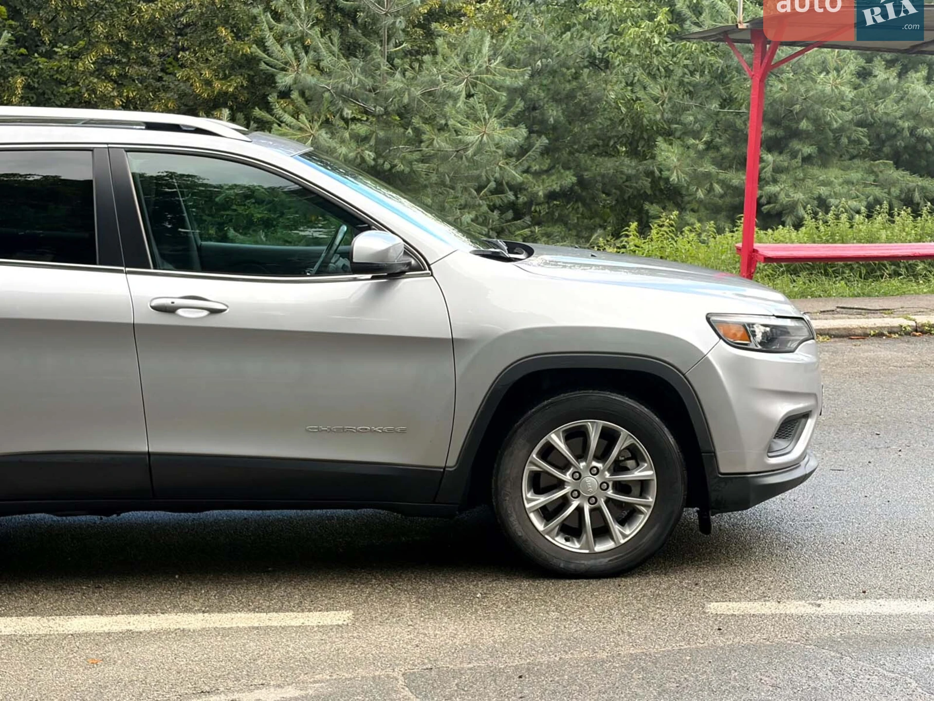 2020 Jeep Cherokee - мініатюра 14