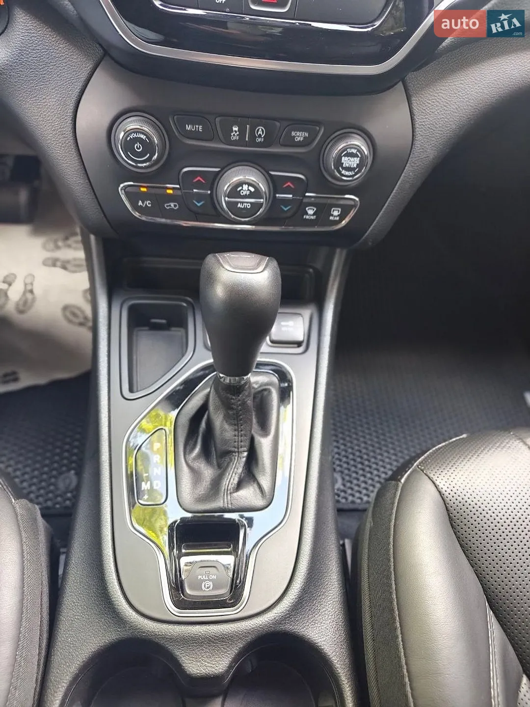2018 Jeep Cherokee - мініатюра 31
