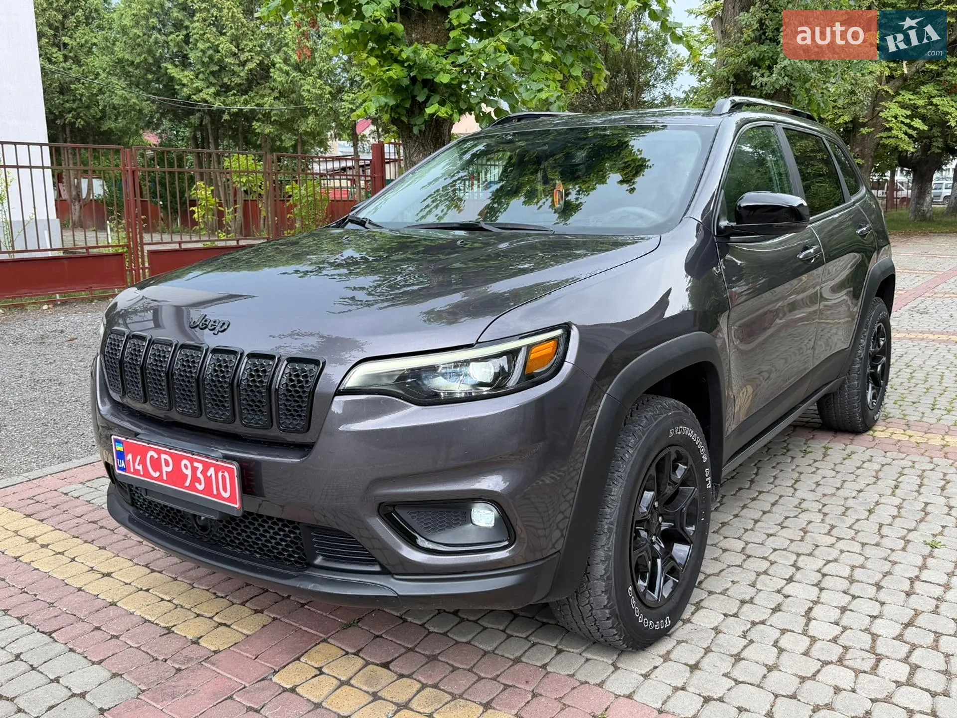 2022 Jeep Cherokee - мініатюра 3