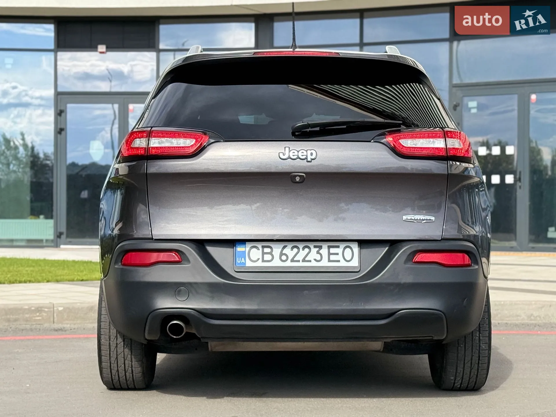 2017 Jeep Cherokee - мініатюра 12