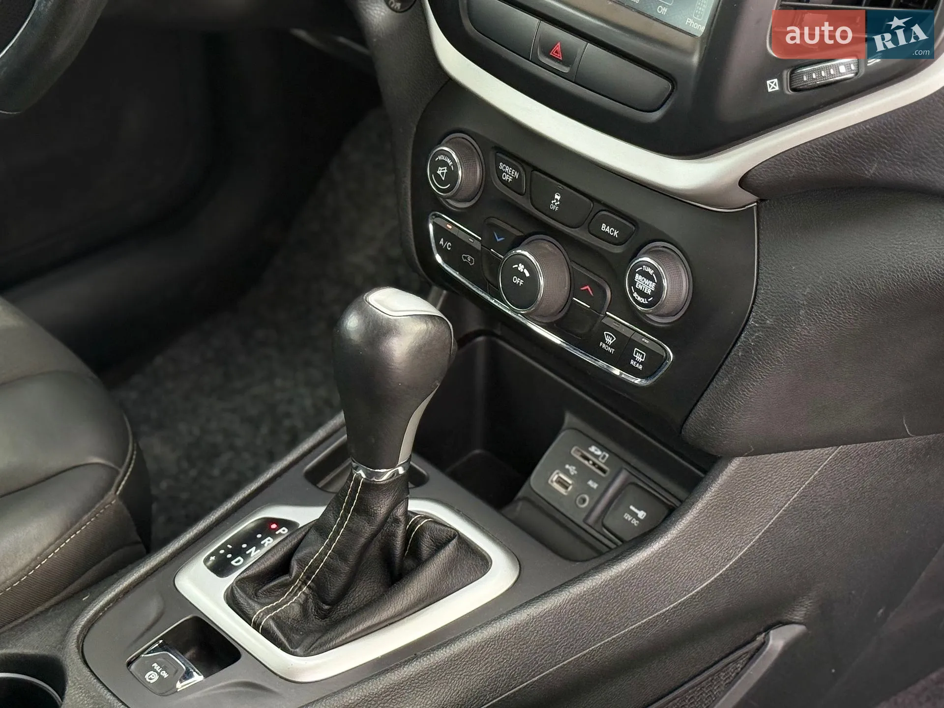 2017 Jeep Cherokee - мініатюра 22