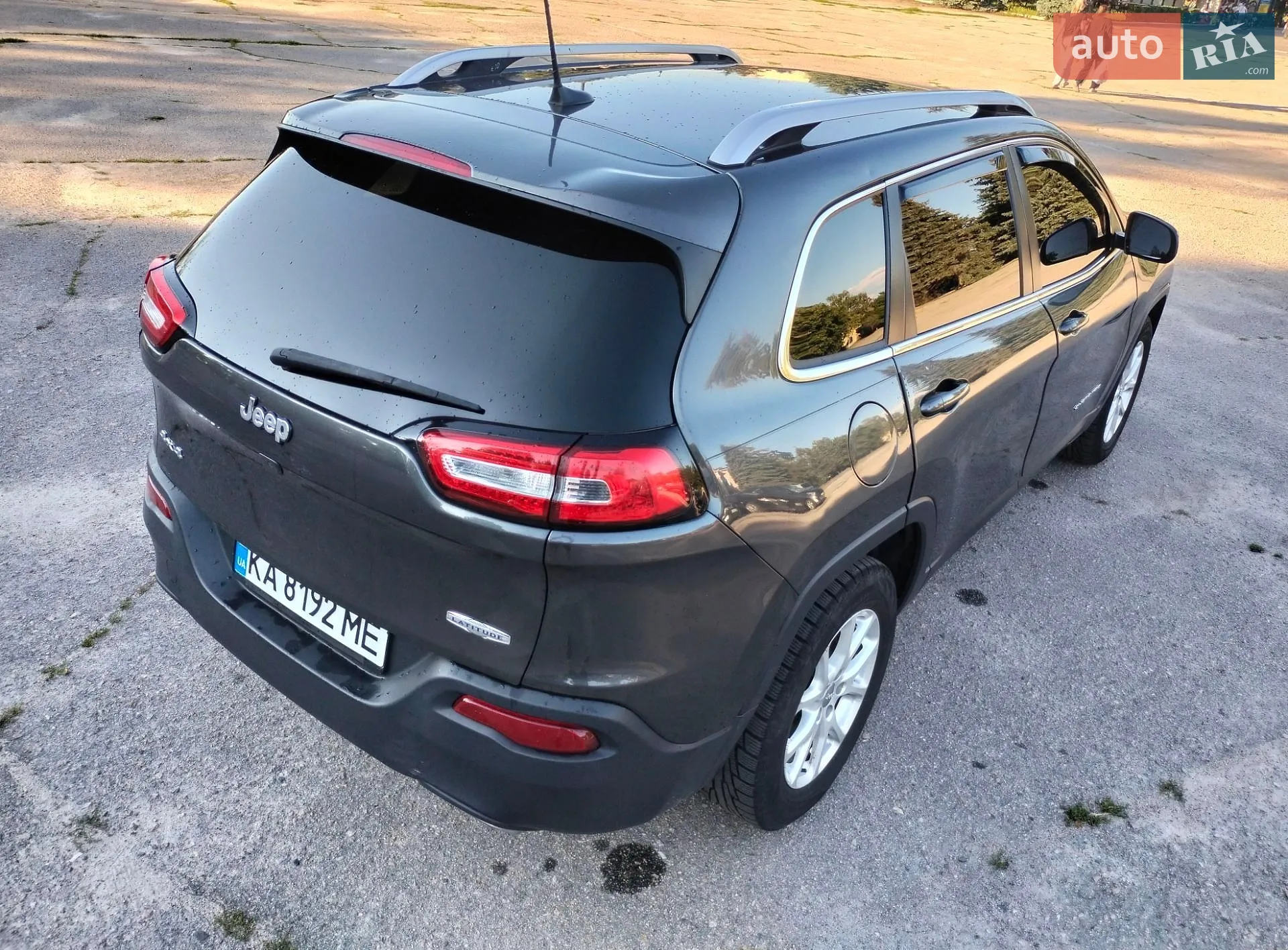 2016 Jeep Cherokee - мініатюра 11