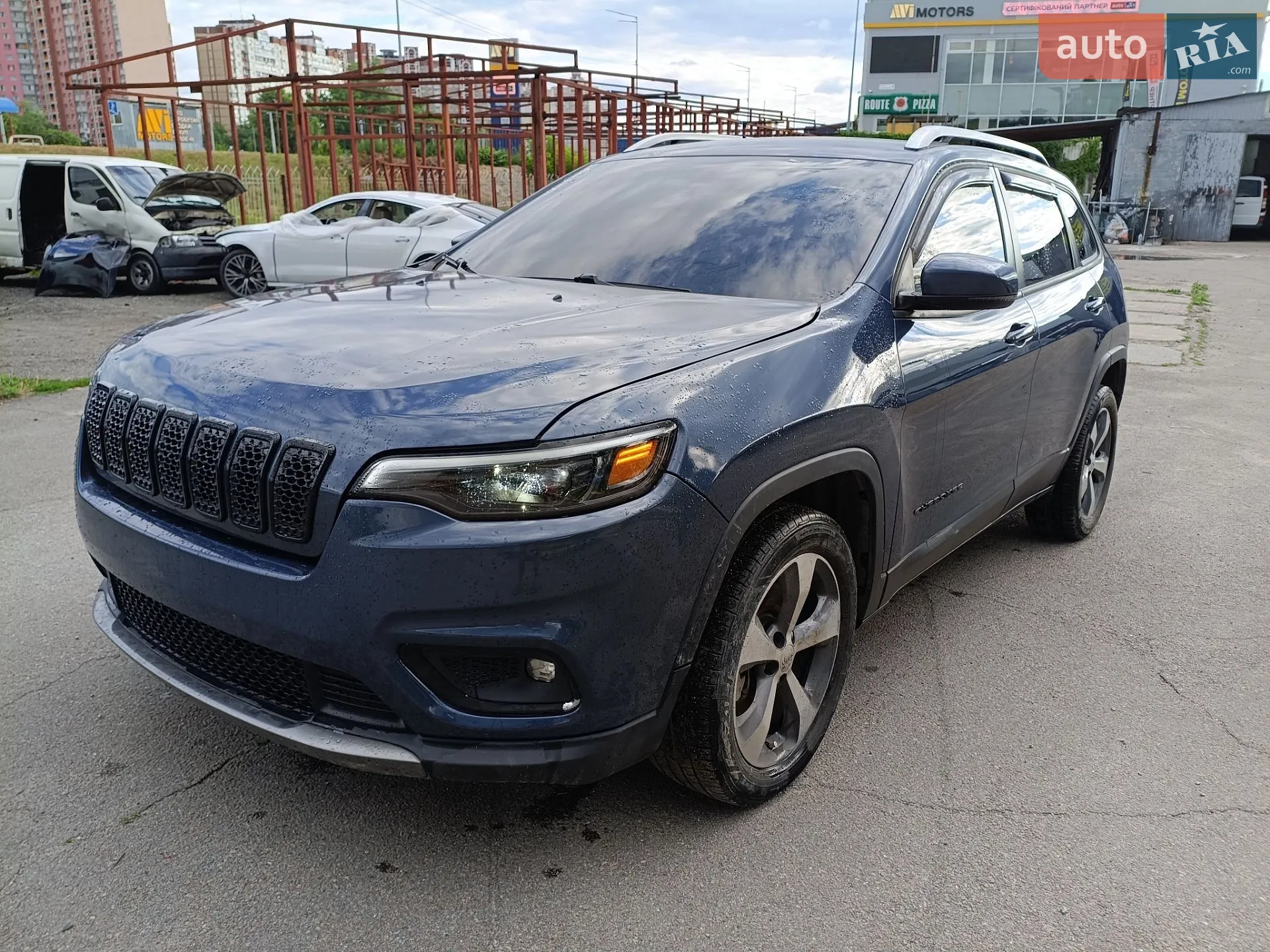 2019 Jeep Cherokee - фото 1