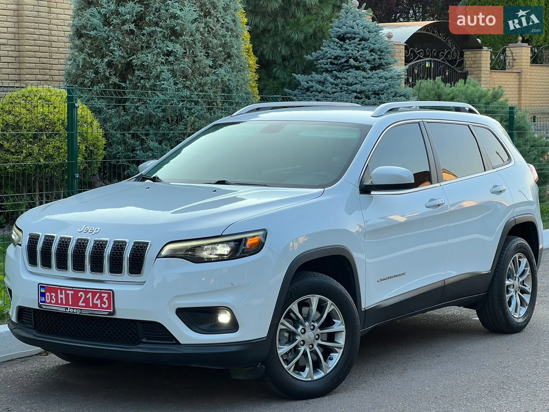 2019 Jeep Cherokee - фото 1