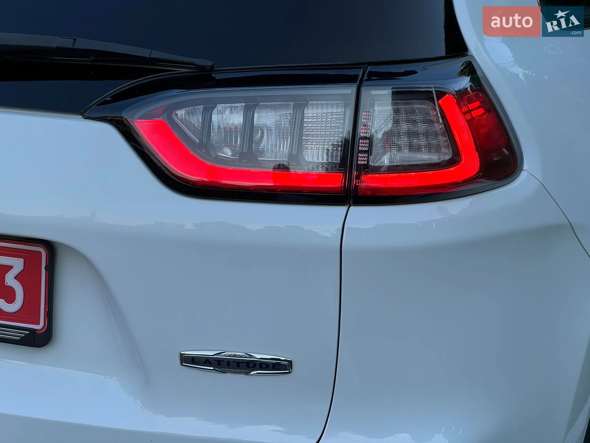 2019 Jeep Cherokee - мініатюра 22