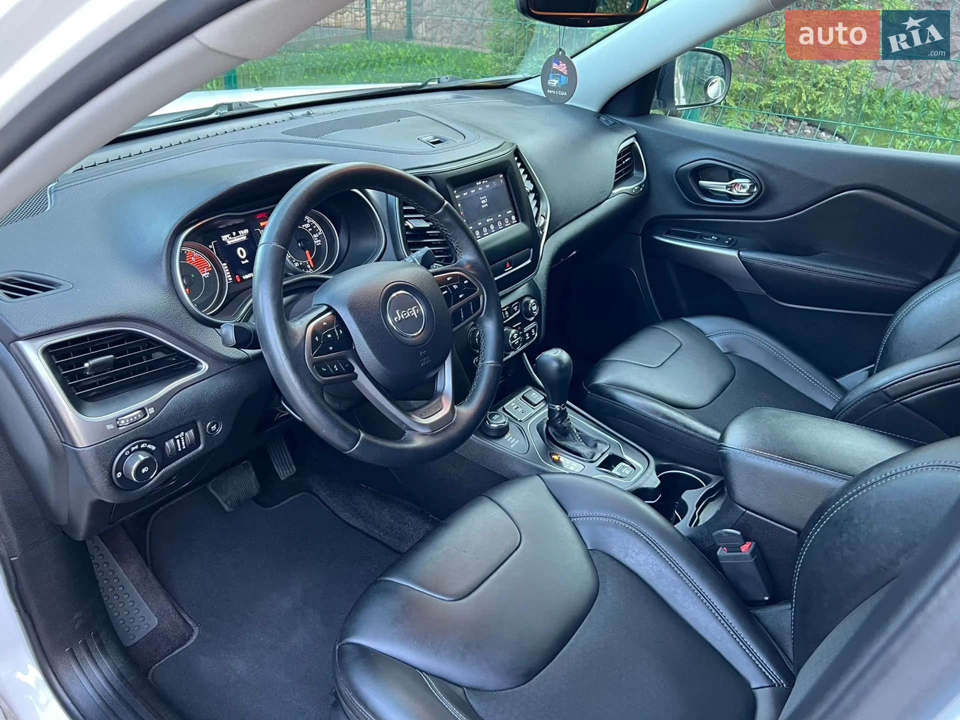 2019 Jeep Cherokee - мініатюра 32