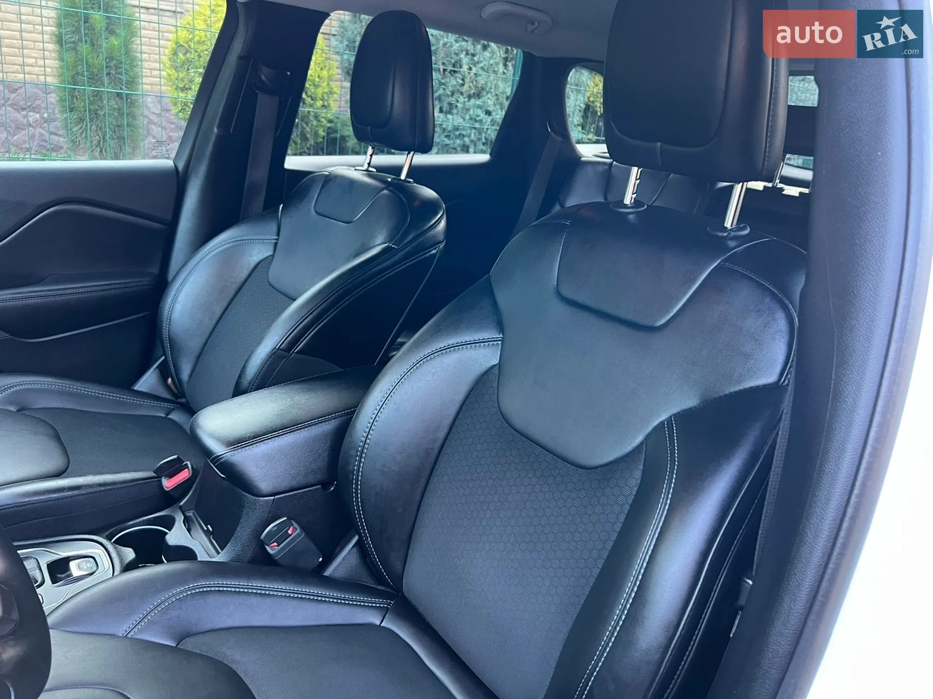 2019 Jeep Cherokee - мініатюра 44