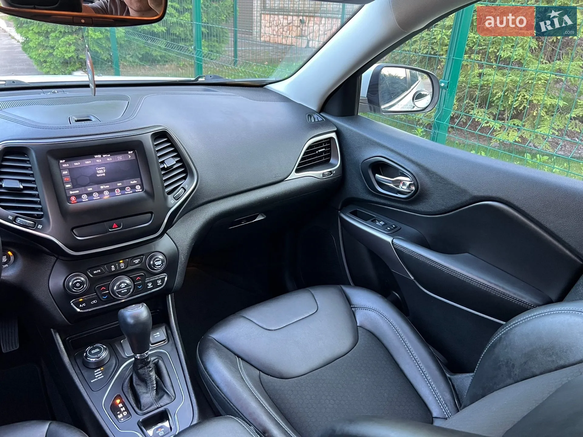2019 Jeep Cherokee - мініатюра 48