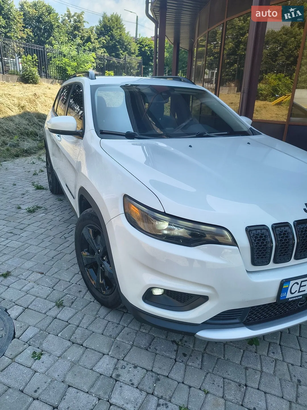 2020 Jeep Cherokee - мініатюра 5