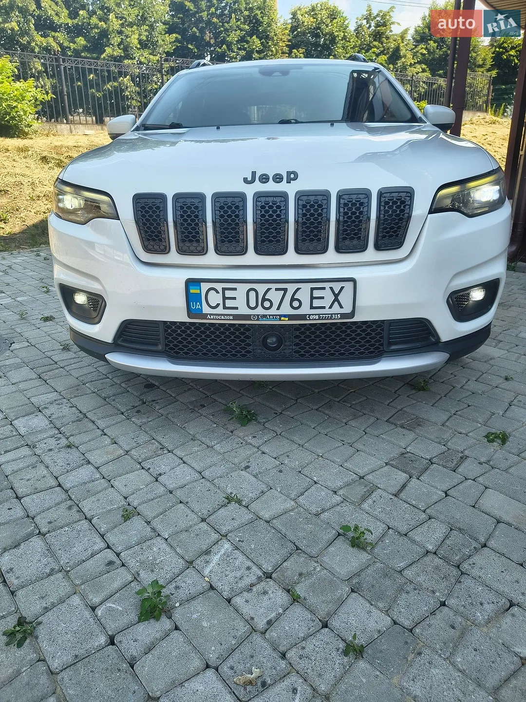2020 Jeep Cherokee - мініатюра 2