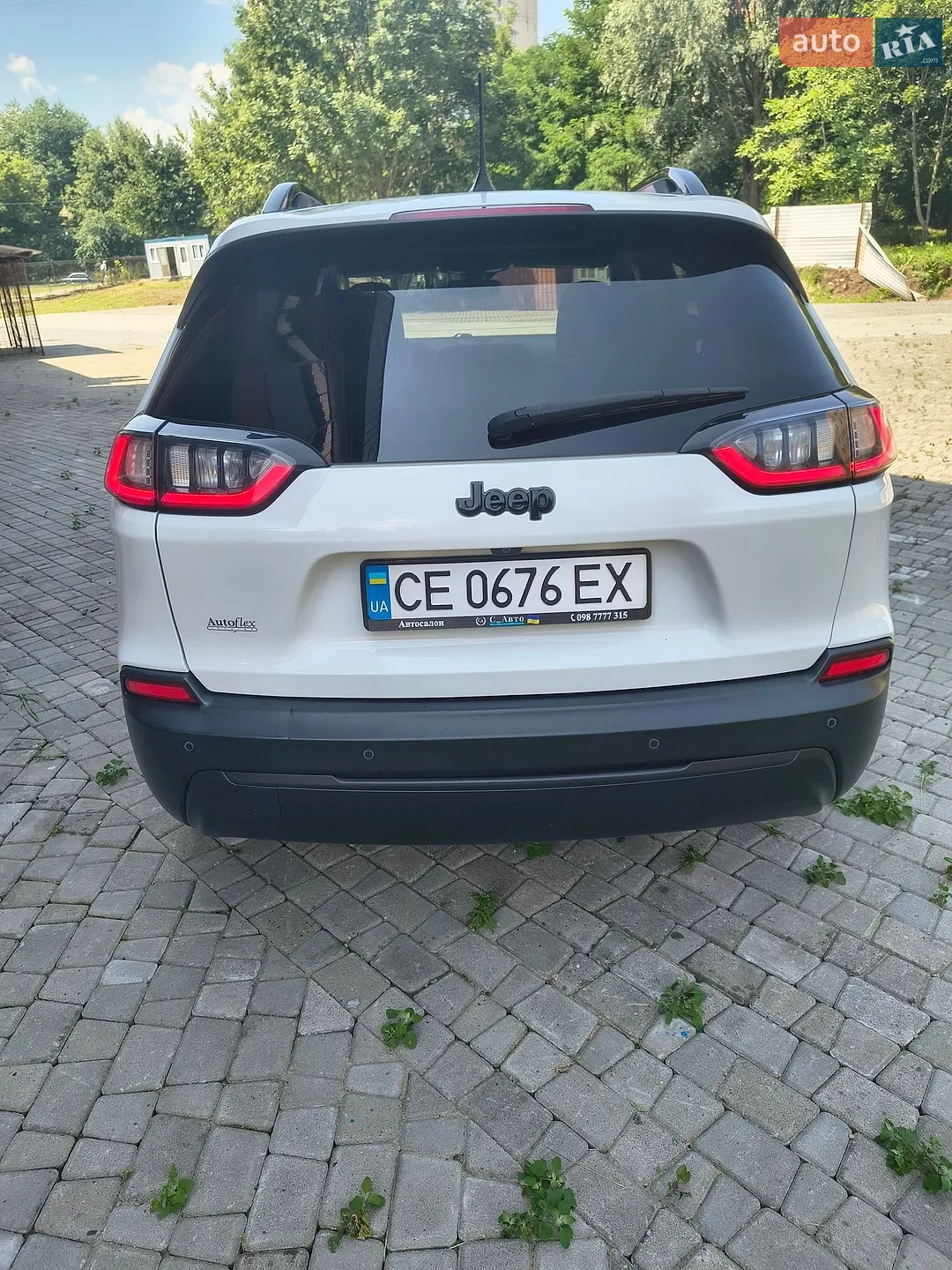 2020 Jeep Cherokee - мініатюра 10
