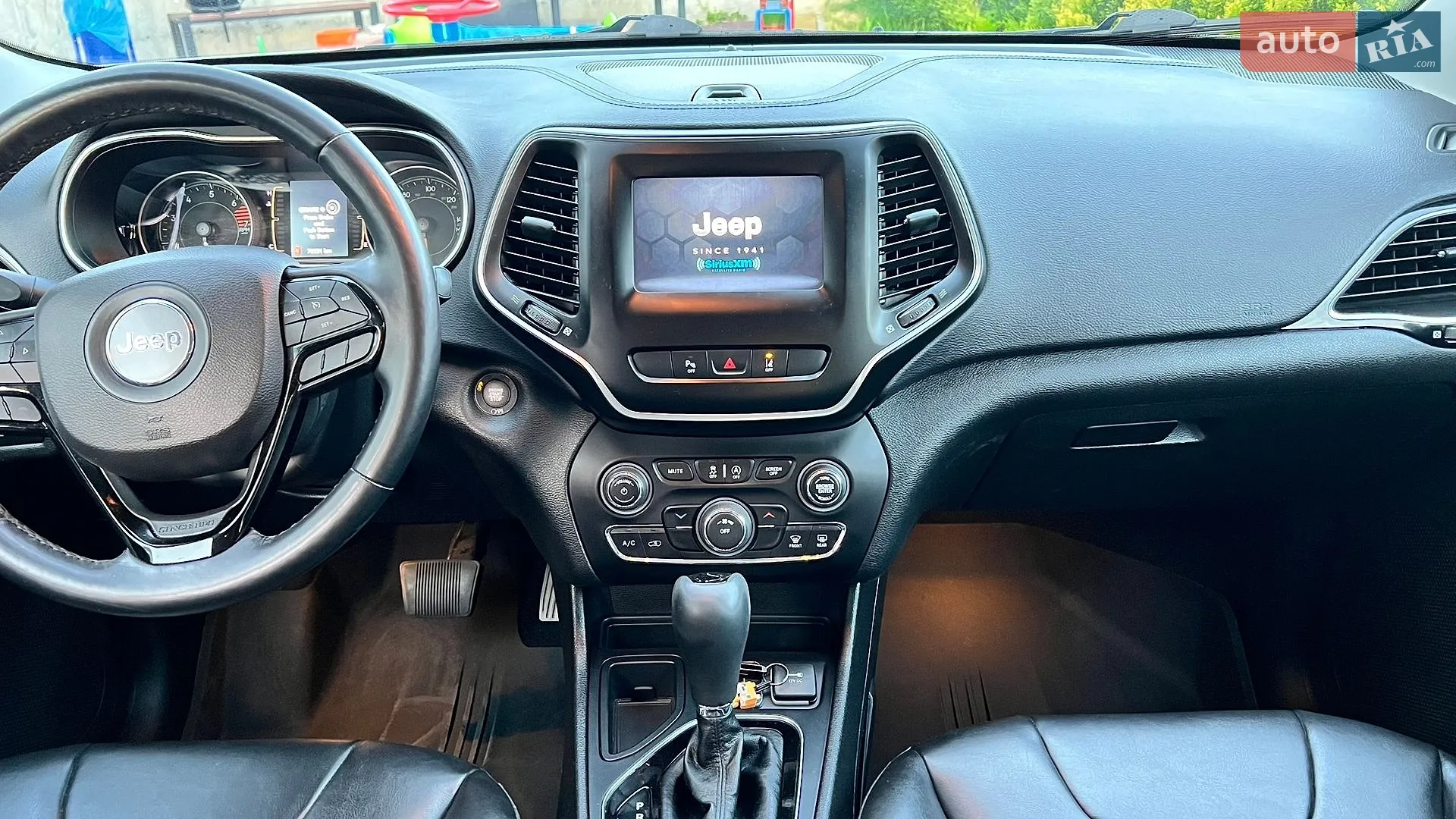 2020 Jeep Cherokee - мініатюра 17