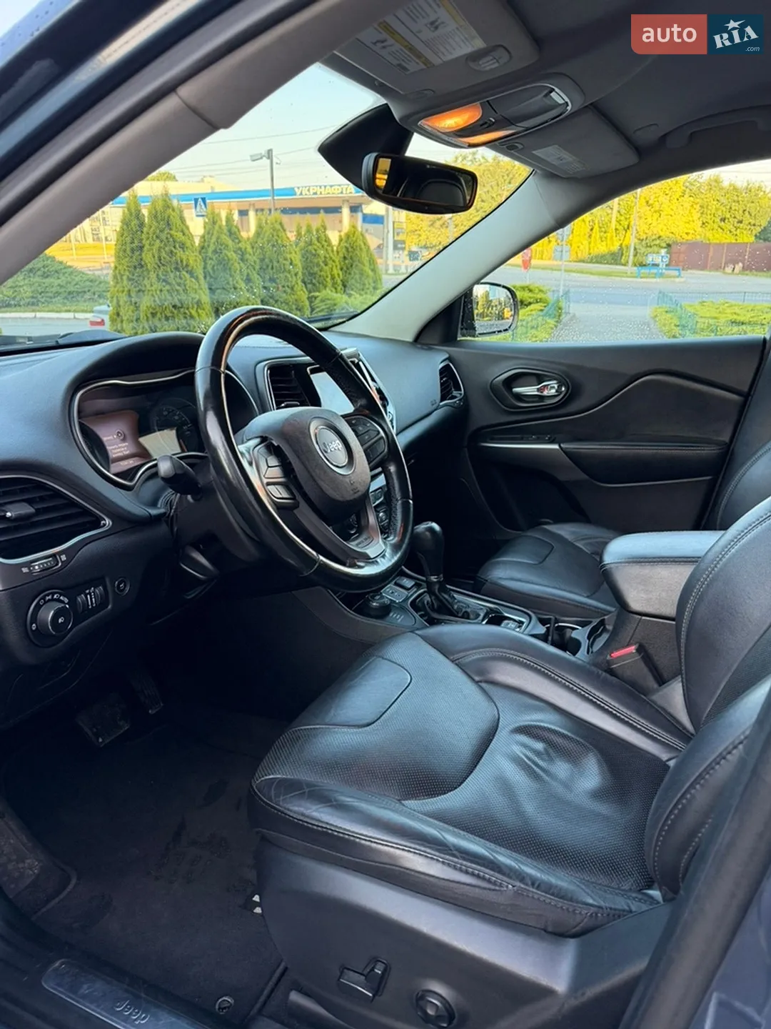 2019 Jeep Cherokee - мініатюра 13