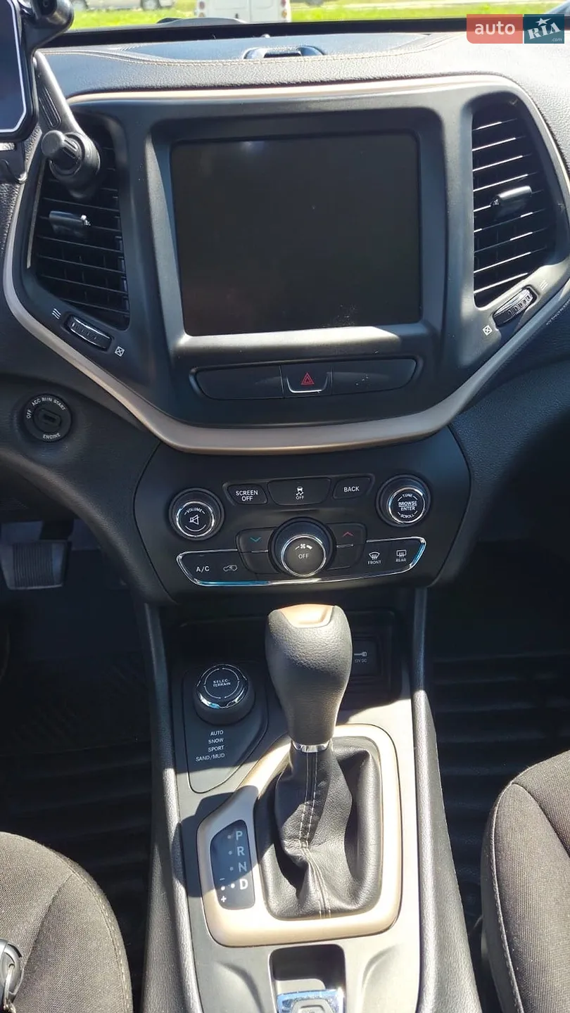 2016 Jeep Cherokee - мініатюра 8