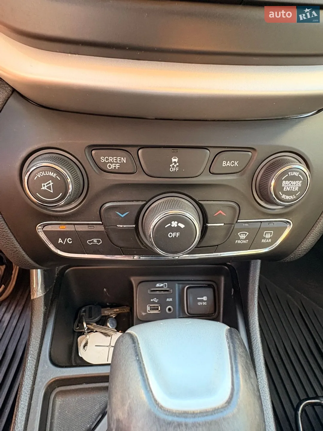 2017 Jeep Cherokee - мініатюра 16