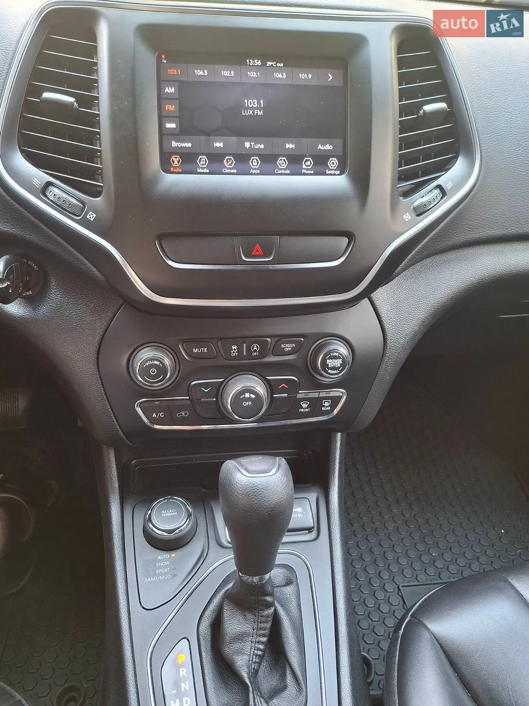 2018 Jeep Cherokee - мініатюра 16