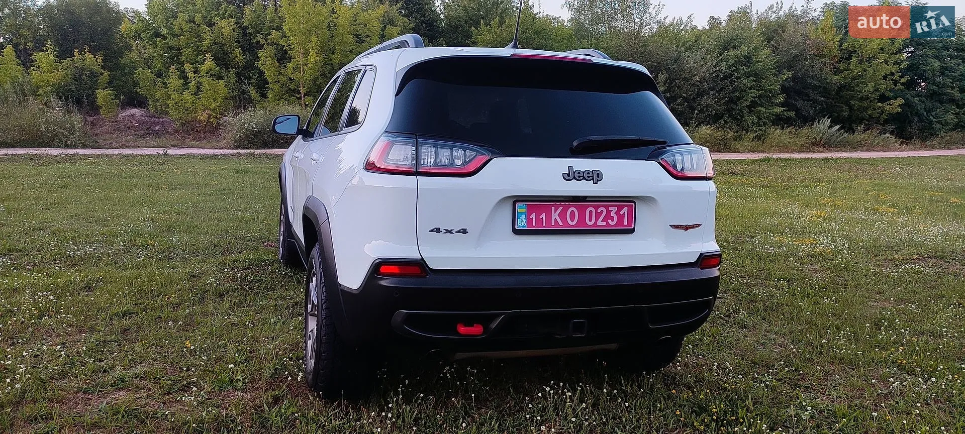 2020 Jeep Cherokee - мініатюра 30