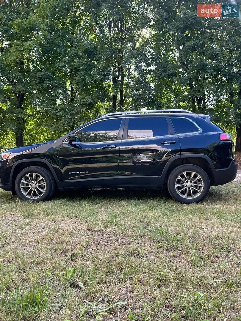 2019 Jeep Cherokee - мініатюра 6