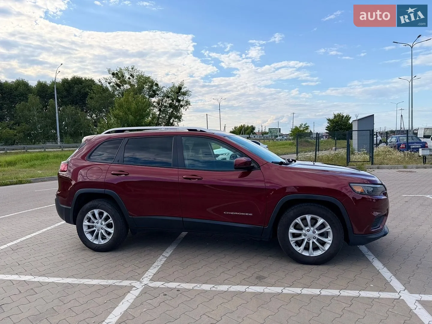2020 Jeep Cherokee - мініатюра 7