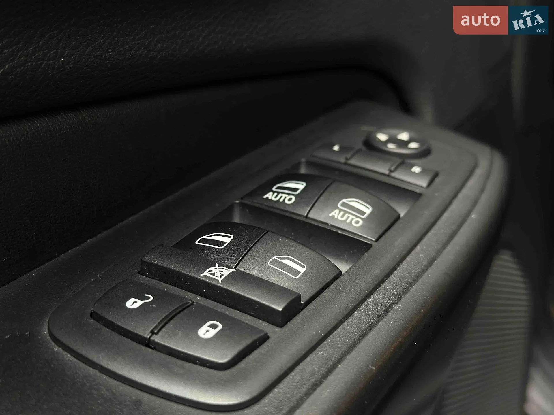 2018 Jeep Cherokee - мініатюра 14