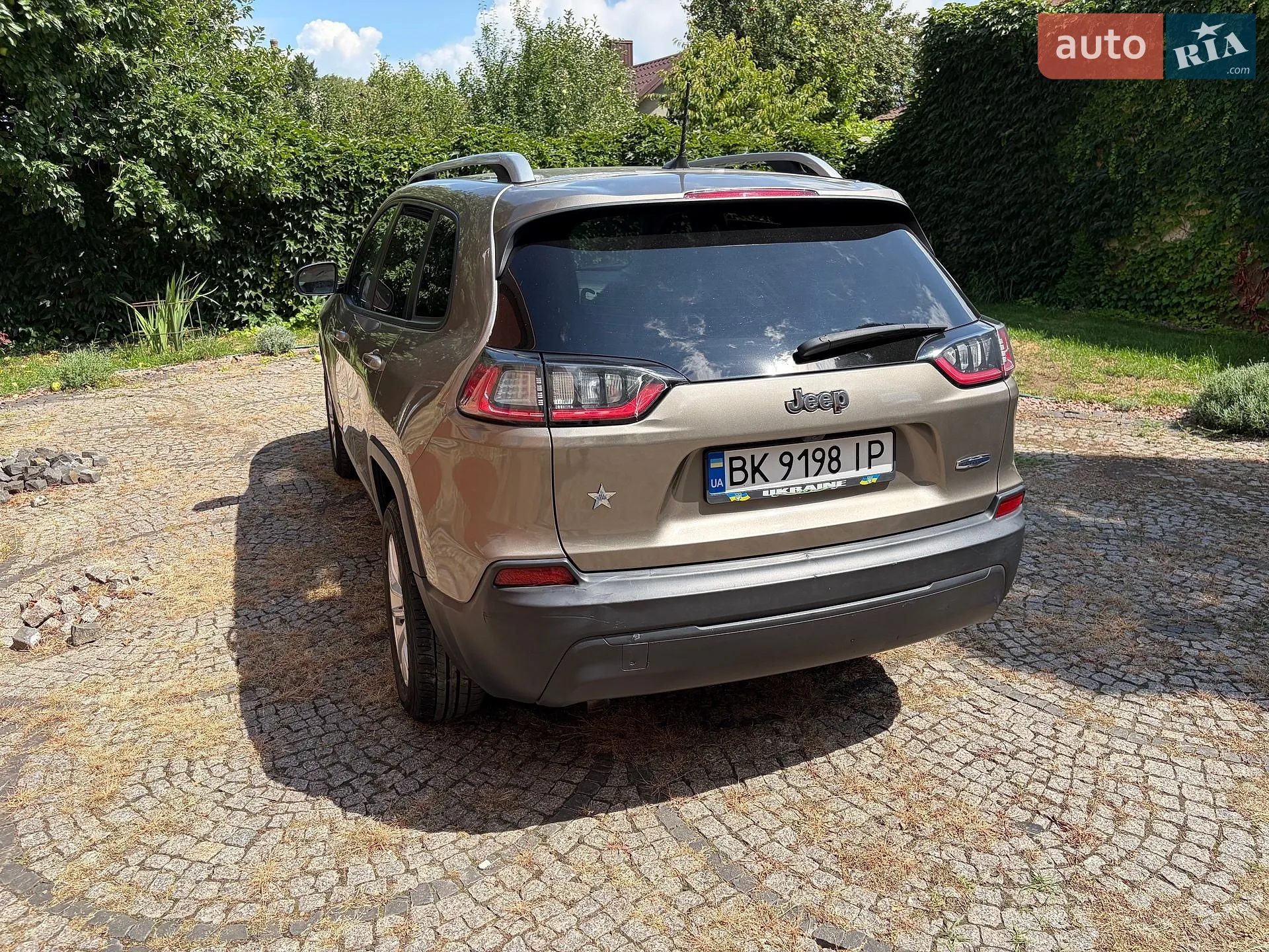 2020 Jeep Cherokee - мініатюра 11