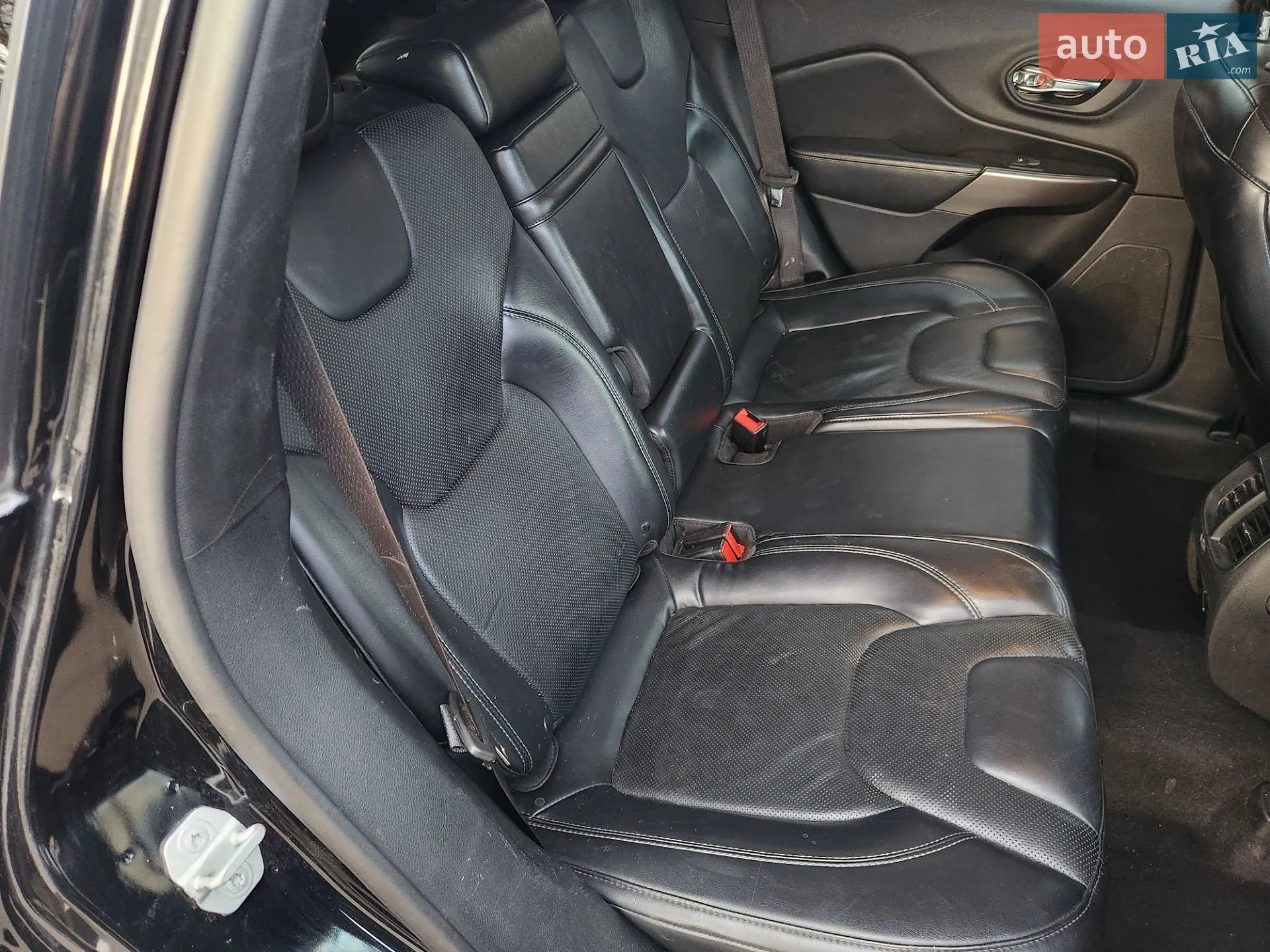 2018 Jeep Cherokee - мініатюра 21